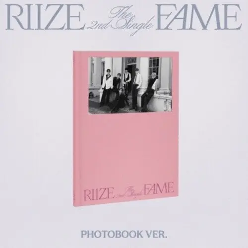 Riize: Fame - Photobook Version - Incl. Photobook, Bookmark, Sticker + Photocard - Compact Discs 1
