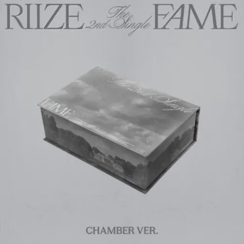 Riize: Fame - Chamber Version - Incl. 40 Postcards, Accordion Lyric Card, Sticker, Memo Card + Photocard - Compact Discs 1