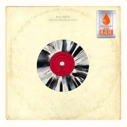 Iota: Love Come Wicked / Looking At The World - 7-Inch Single 1
