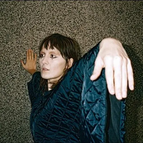 Cate Le Bon: Crab Day - Compact Discs 1